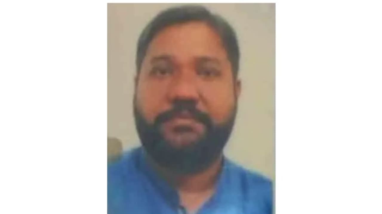 ഒമാനില് വാഹനാപകടം; മലയാളി യുവാവ് മരിച്ചു ഒമാനില് വാഹനാപകടം; മലയാളി യുവാവ് മരിച്ചു