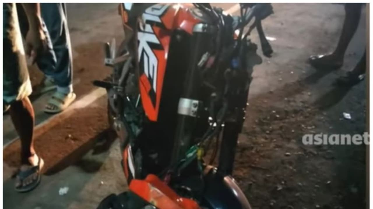 ഓട്ടോറിക്ഷയും ബൈക്കും കൂട്ടിയിടിച്ച് പതിനേഴുകാരൻ മരിച്ചു; സുഹൃത്തിന് പരിക്ക് ഓട്ടോറിക്ഷയും ബൈക്കും കൂട്ടിയിടിച്ച് പതിനേഴുകാരൻ മരിച്ചു; സുഹൃത്തിന് പരിക്ക്