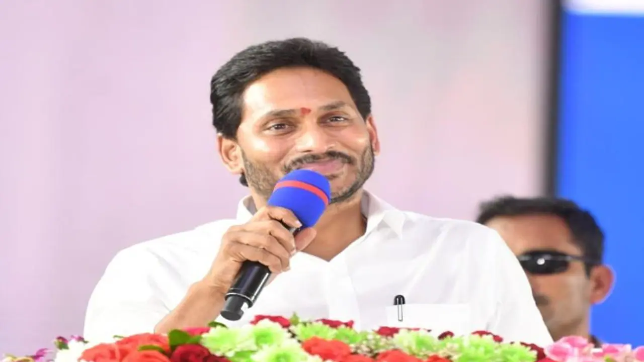 ఇంఛార్జ్ల మార్పుపై కొలిక్కిరాని జగన్ కసరత్తు .. మూడో జాబితా విడుదల వాయిదా, నేతల్లో టెన్షన్ ఇంఛార్జ్ల మార్పుపై కొలిక్కిరాని జగన్ కసరత్తు .. మూడో జాబితా విడుదల వాయిదా, నేతల్లో టెన్షన్