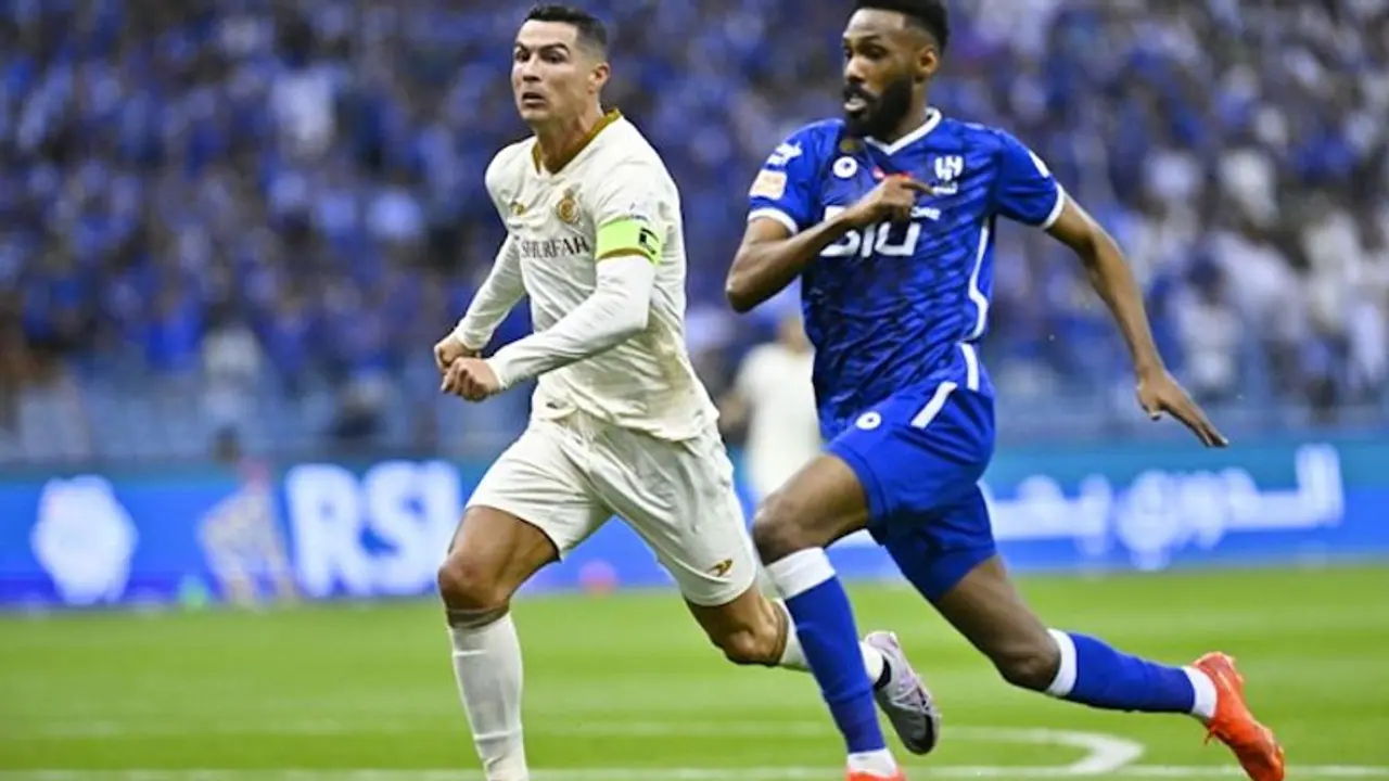 Ronaldo shocks with obscene gesture to Al Hilal fans' Messi chants after win over Al Nassr; video goes viral Ronaldo shocks with obscene gesture to Al Hilal fans' Messi chants after win over Al Nassr; video goes viral