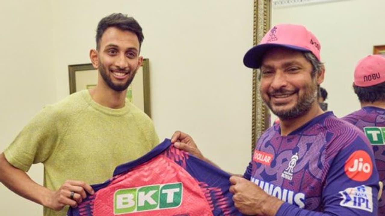 തിരിച്ചുവരുന്നു പ്രസിദ്ധ് കൃഷ്ണ? ഒടുവിലാ സസ്പെന്സ് പൊളിച്ച് രാജസ്ഥാന് റോയല്സ് തിരിച്ചുവരുന്നു പ്രസിദ്ധ് കൃഷ്ണ? ഒടുവിലാ സസ്പെന്സ് പൊളിച്ച് രാജസ്ഥാന് റോയല്സ്