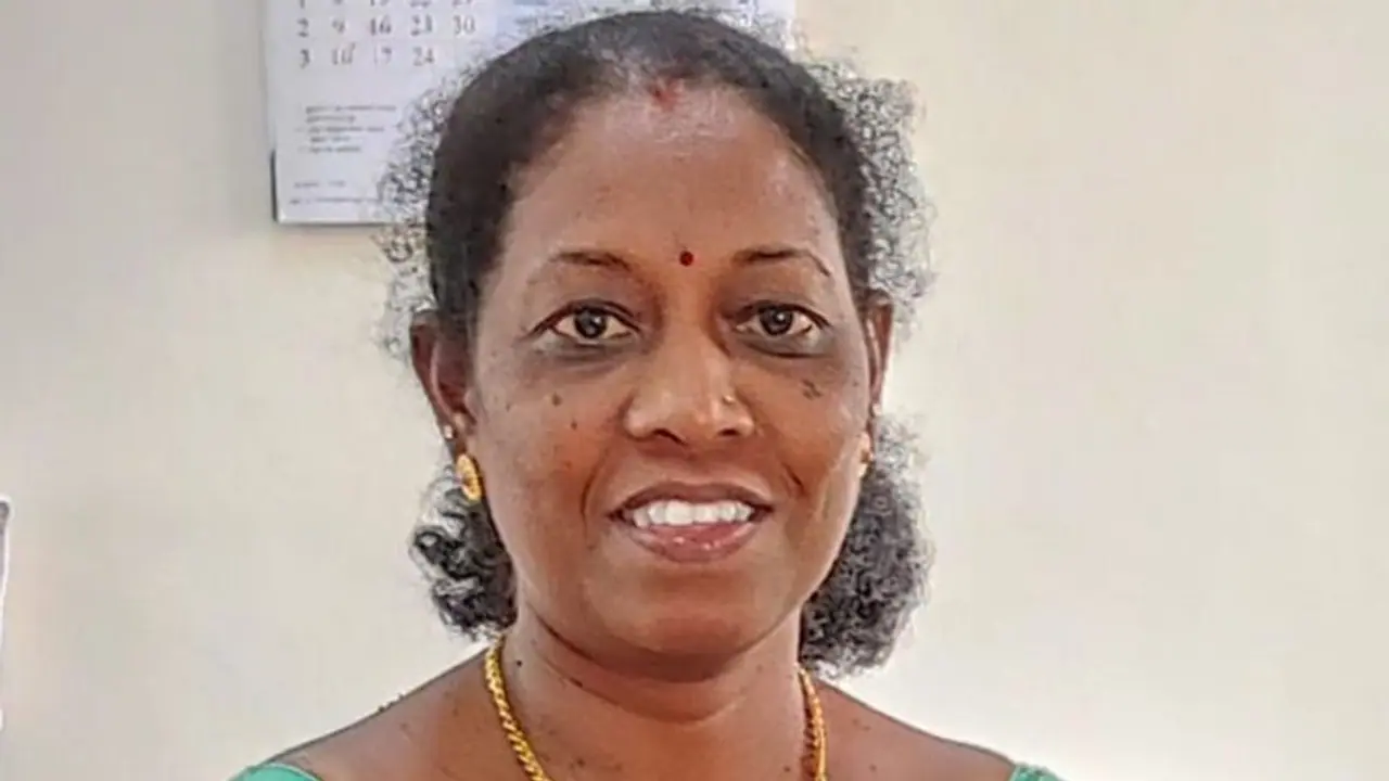 ಟೈಲರ್ ವೃತ್ತಿ... ಹೈನುಗಾರಿಕೆ ಉಪವೃತ್ತಿ...ಈಗ ಬಿಜೆಪಿ ಅಭ್ಯರ್ಥಿ: ಸುಳ್ಯ ಕ್ಷೇತ್ರದಿಂದ ಭಾಗೀರಥಿ ಮುರುಳ್ಯ ಸ್ಪರ್ಧೆ ಟೈಲರ್ ವೃತ್ತಿ... ಹೈನುಗಾರಿಕೆ ಉಪವೃತ್ತಿ...ಈಗ ಬಿಜೆಪಿ ಅಭ್ಯರ್ಥಿ: ಸುಳ್ಯ ಕ್ಷೇತ್ರದಿಂದ ಭಾಗೀರಥಿ ಮುರುಳ್ಯ ಸ್ಪರ್ಧೆ