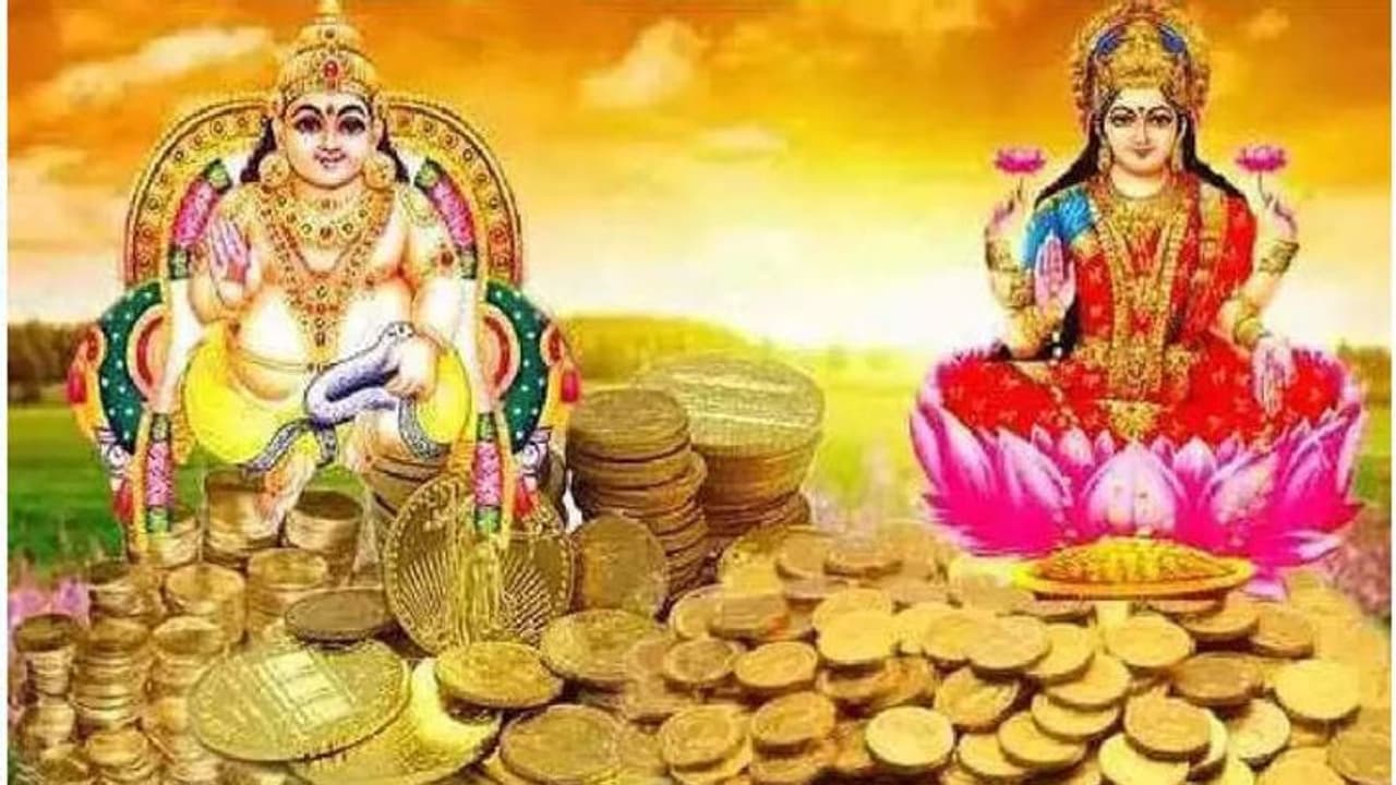  11 நாட்கள் இந்த பூஜை செய்து பாருங்க! பணக்கஷ்டமும், வறுமையும் உங்கள் வீட்டை விட்டு ஓடும்.