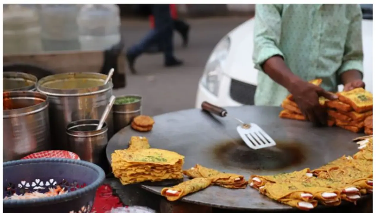 Bengaluru: BBMP bans sale of cut fruits on roadside as Bengaluru records 13 Cholera cases in 3 months
