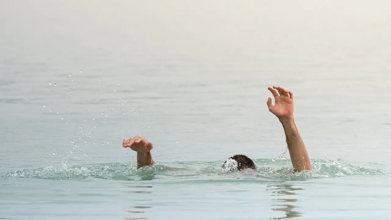 drown