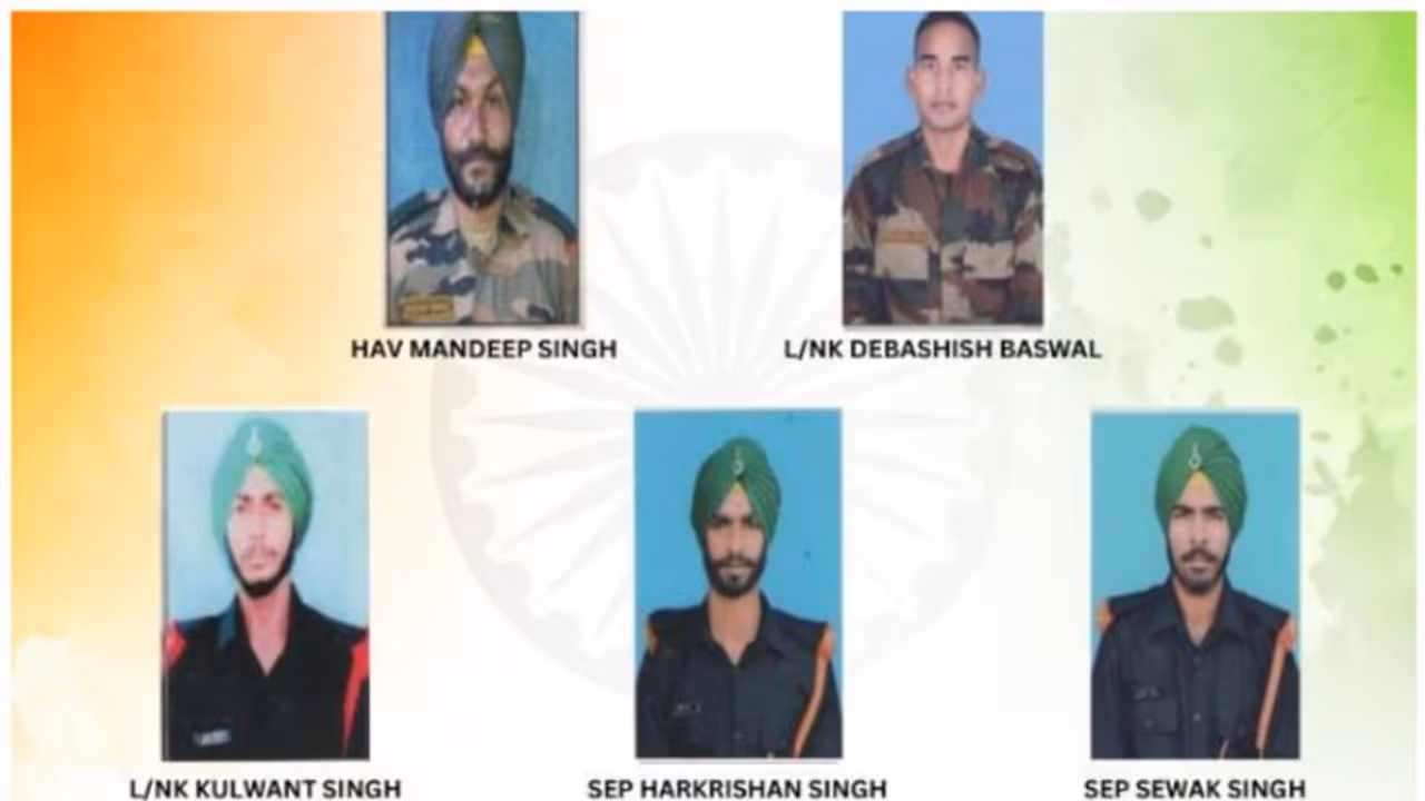 പൂഞ്ചിൽ സൈനിക വാഹനത്തിന് നേരെയുണ്ടായത് ഭീകരാക്രമണം, 5 ജവാന്മാർക്ക് വീരമൃത്യു; സ്ഥിരീകരിച്ച് സൈന്യം പൂഞ്ചിൽ സൈനിക വാഹനത്തിന് നേരെയുണ്ടായത് ഭീകരാക്രമണം, 5 ജവാന്മാർക്ക് വീരമൃത്യു; സ്ഥിരീകരിച്ച് സൈന്യം