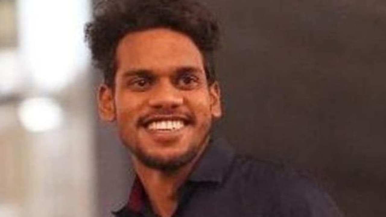 అమెరికాలో విషాదం.. తెలుగు విద్యార్థిపై కాల్పులు.. చిక్సిత పొందుతూ.. అమెరికాలో విషాదం.. తెలుగు విద్యార్థిపై కాల్పులు.. చిక్సిత పొందుతూ..