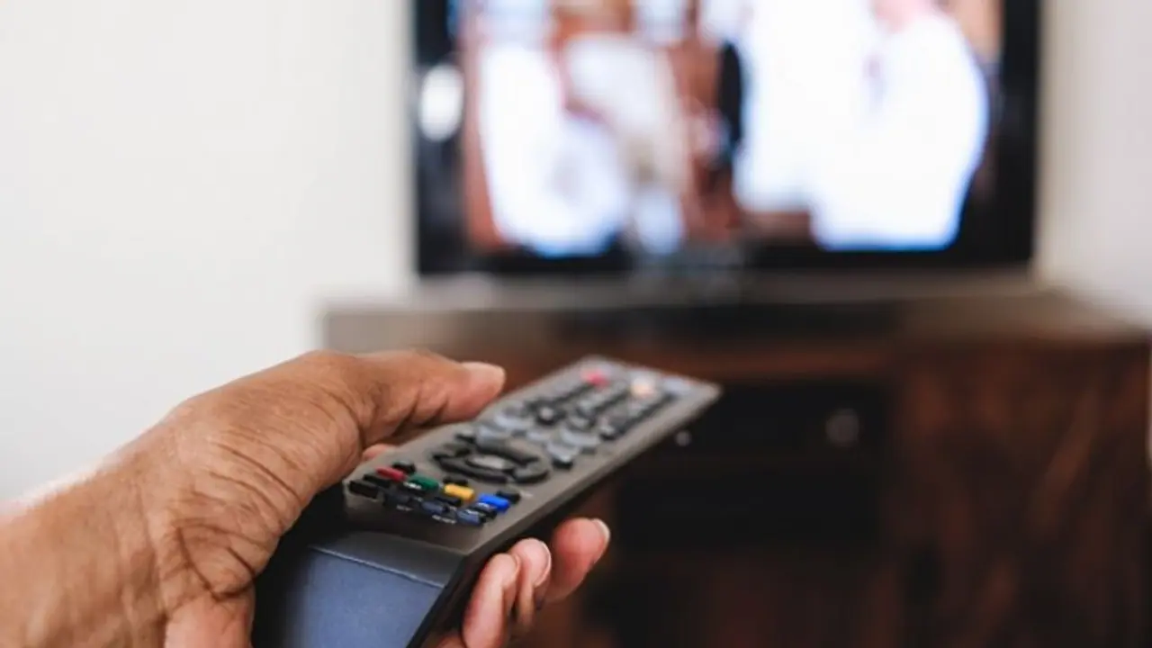 Pakistan: PEMRA warns cable operators against airing Indian channels