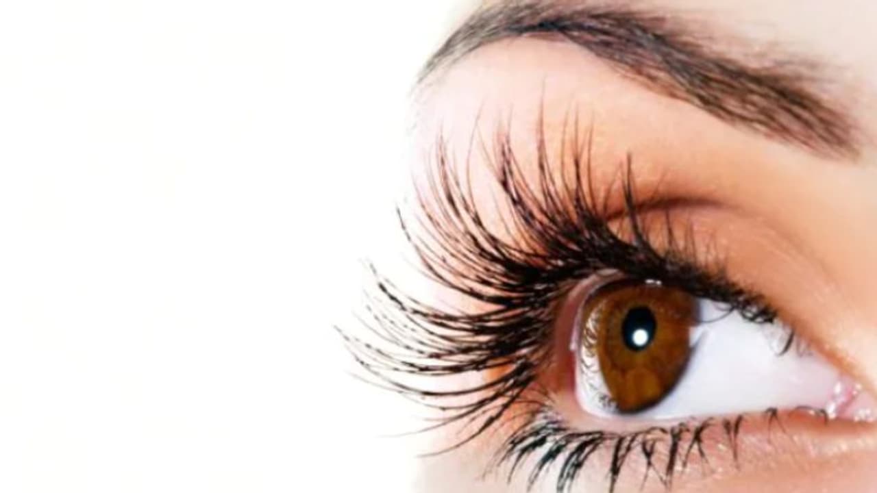  വേനല്‍ക്കാലത്ത് കണ്ണുകളുടെ ആരോഗ്യത്തിനായി കഴിക്കാം ഈ ഭക്ഷണങ്ങള്‍...