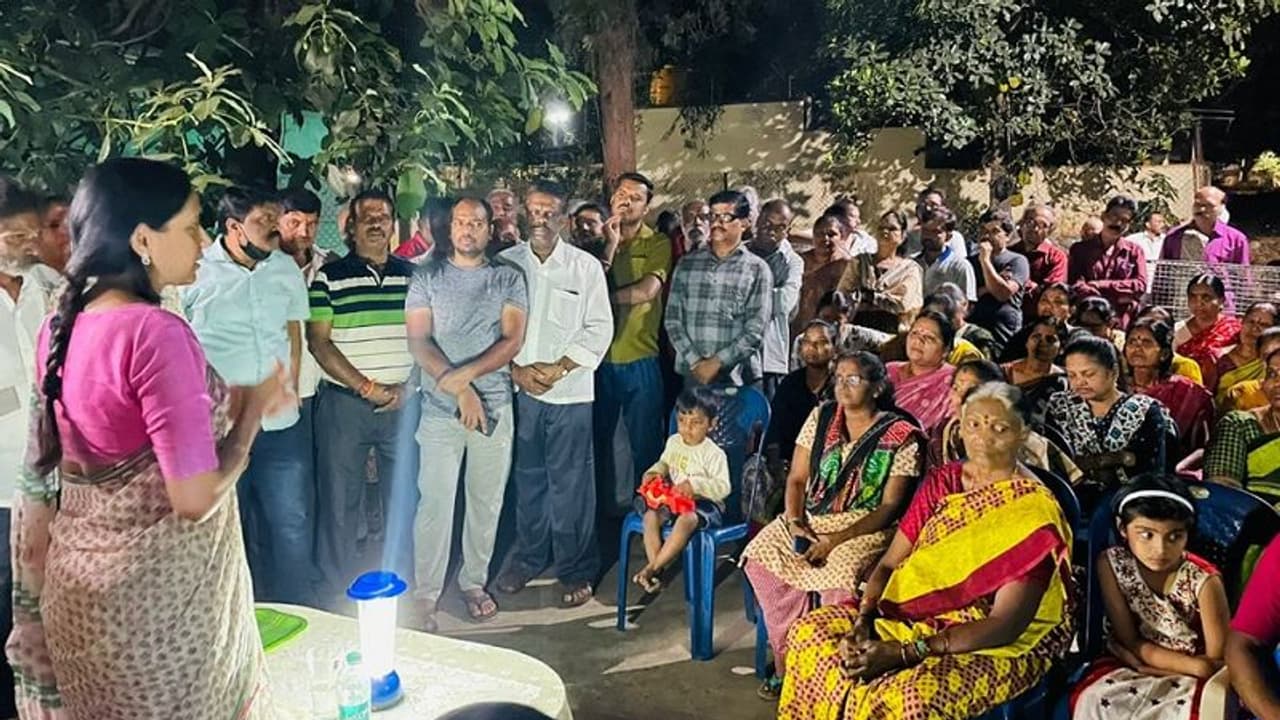 ನೆಮ್ಮದಿ ಬದುಕಿಗೆ ಕಾಂಗ್ರೆಸ್ ಬೆಂಬಲಿಸಿ: ಆರ್ಆರ್ ನಗರ ಅಭ್ಯರ್ಥಿ ಕುಸುಮಾ ನೆಮ್ಮದಿ ಬದುಕಿಗೆ ಕಾಂಗ್ರೆಸ್ ಬೆಂಬಲಿಸಿ: ಆರ್ಆರ್ ನಗರ ಅಭ್ಯರ್ಥಿ ಕುಸುಮಾ