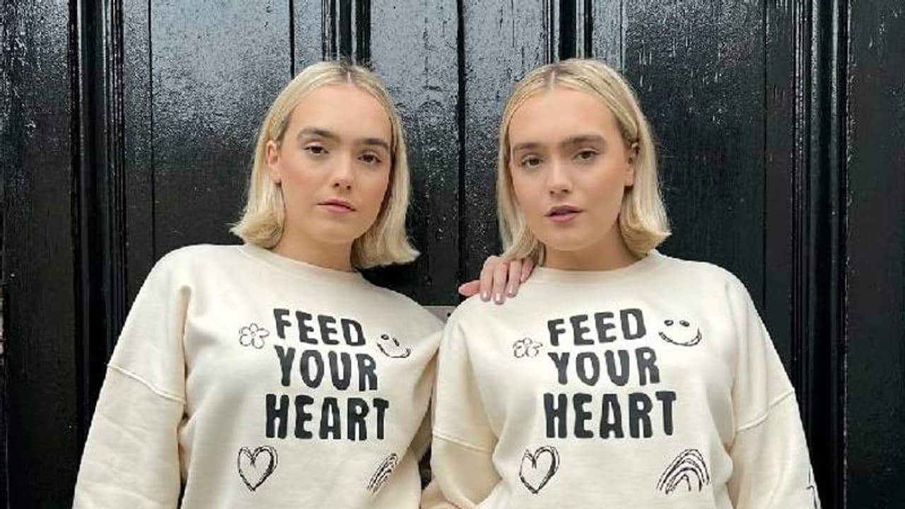 18 വർഷക്കാലം ഒറ്റദിവസം പോലും പിരിഞ്ഞ് കഴിഞ്ഞിട്ടില്ല, 99 ശതമാനവും തങ്ങൾ ഒരുപോലെയെന്ന് ഇരട്ടസഹോദരിമാർ