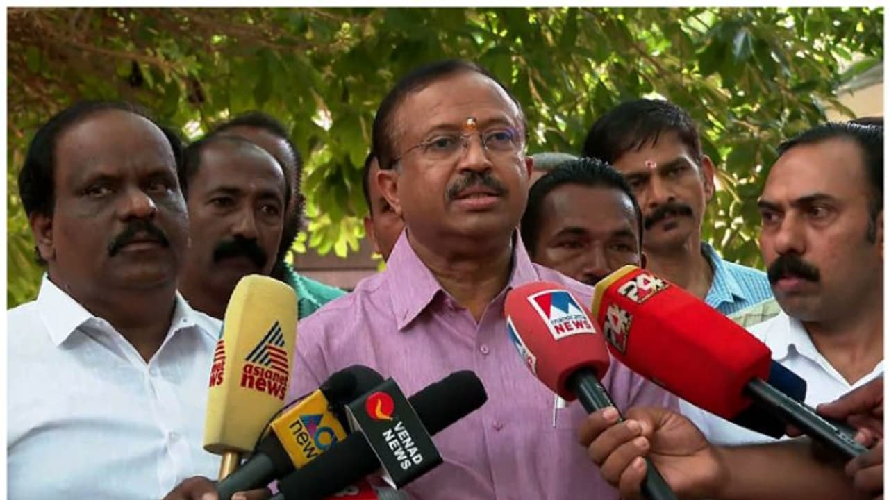 കേന്ദ്ര മന്ത്രിസഭാ പുന:സംഘടനയെ കുറിച്ചും സംസ്ഥാന ബിജെപിയെക്കുറിച്ചും അറിയില്ല: വി മുരളീധരൻ കേന്ദ്ര മന്ത്രിസഭാ പുന:സംഘടനയെ കുറിച്ചും സംസ്ഥാന ബിജെപിയെക്കുറിച്ചും അറിയില്ല: വി മുരളീധരൻ