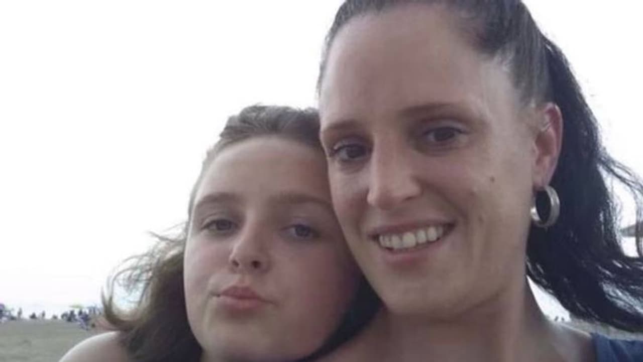 മകൾക്ക് നേരിടേണ്ടി വന്നത് കടുത്ത ഒറ്റപ്പെടലും പരിഹാസവും, മകൾ ആത്മഹത്യ ചെയ്തതിന് പിന്നാലെ അമ്മയും ജീവനൊടുക്കി