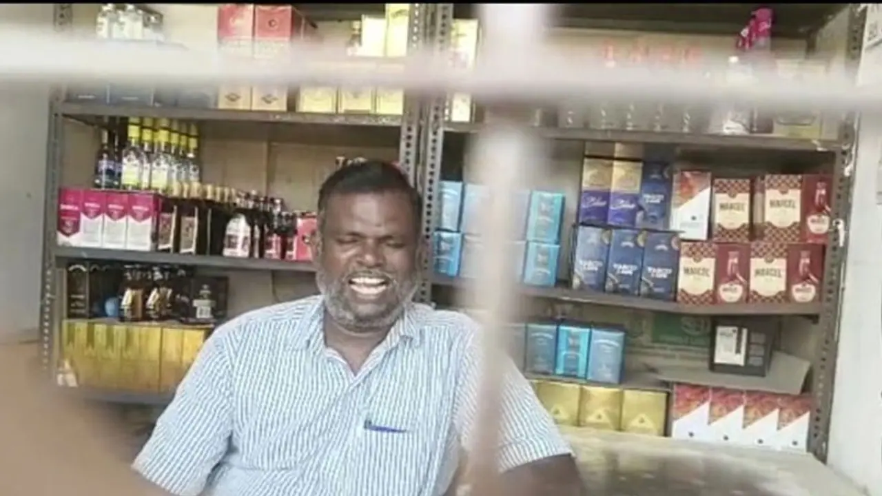 Tasmac : பள்ளிகொண்டா அருகே டாஸ்மாக் கடையில் அடாவடி வசூல் வேட்டை! மதுப்பிரியர்கள் குற்றச்சாட்டு!