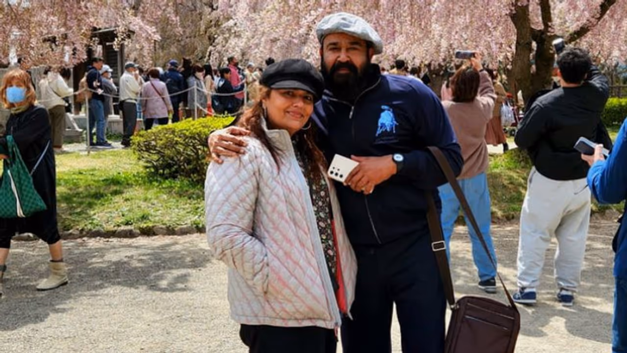 ജപ്പാനില്‍ നിന്നുള്ള ഫോട്ടോ പങ്കുവെച്ച് മോഹൻലാല്‍, ഏറ്റെടുത്ത് ആരാധകര്‍