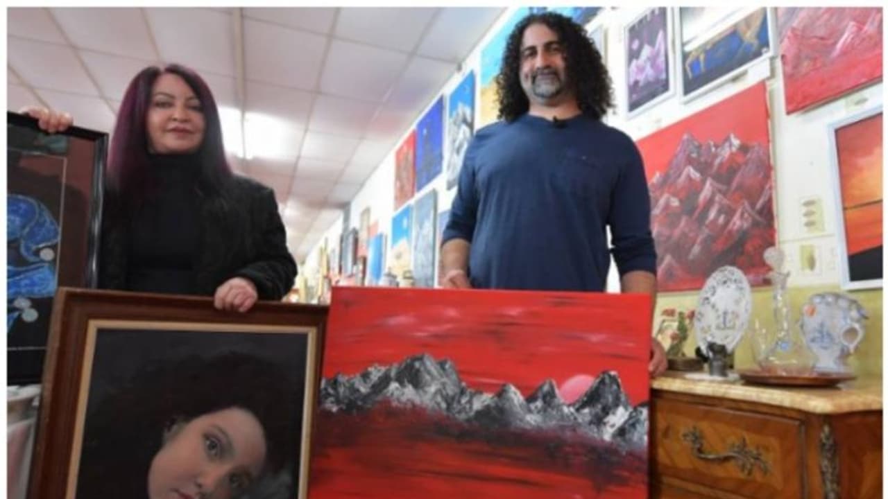 'ബിന് ലാദന്, ആ പേരിനെക്കാള് മറ്റെന്ത് മാര്ക്കറ്റാണ്?'; ഫ്രാന്സില് ഒമര് ബിന് ലാദന്റെ ചിത്രപ്രദര്ശനം 'ബിന് ലാദന്, ആ പേരിനെക്കാള് മറ്റെന്ത് മാര്ക്കറ്റാണ്?'; ഫ്രാന്സില് ഒമര് ബിന് ലാദന്റെ ചിത്രപ്രദര്ശനം