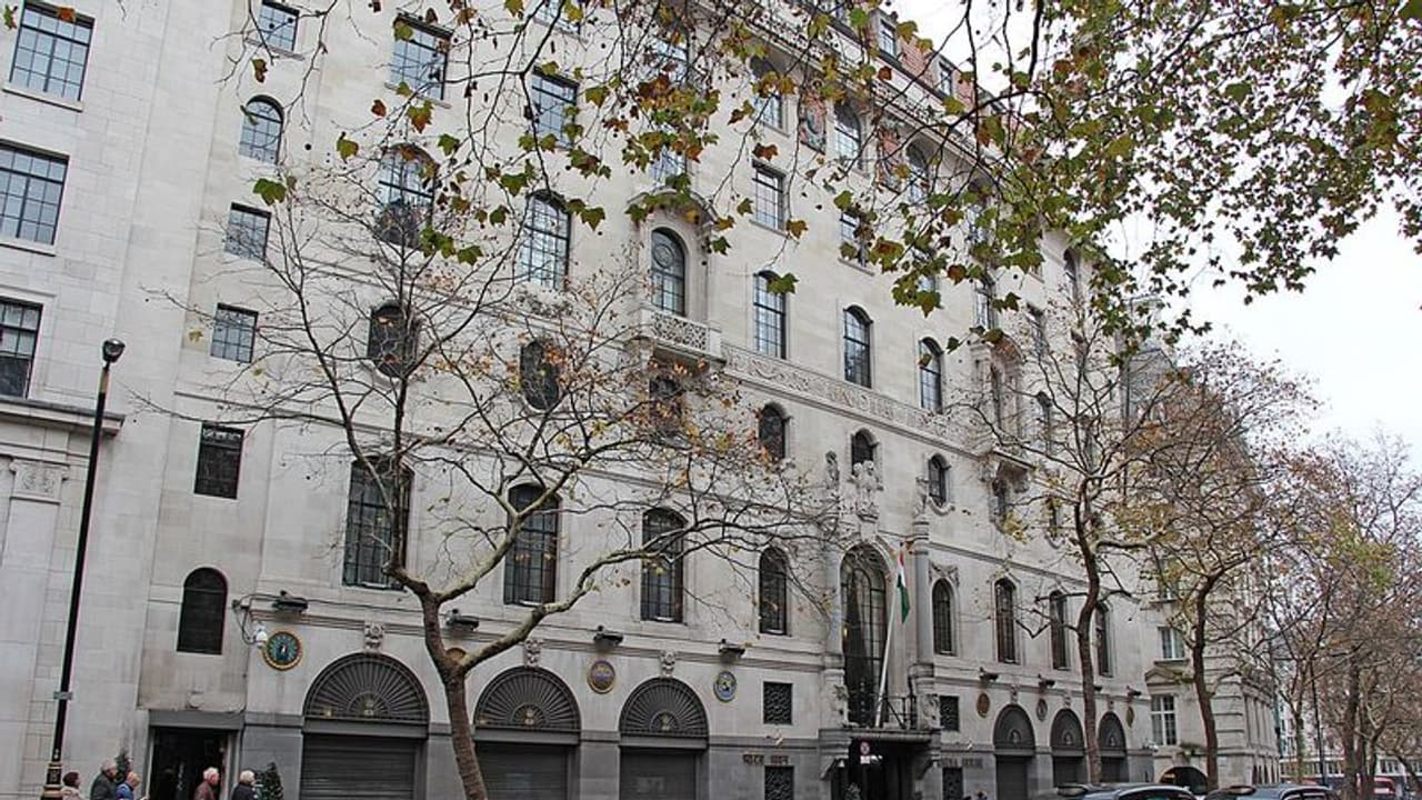 லண்டன் செல்கிறது என்ஐஏ குழு! இந்தியத் தூதரகத்தில் காலிஸ்தான் பிரிவினைவாதிகள் தாக்குதல் குறித்து விசாரணை லண்டன் செல்கிறது என்ஐஏ குழு! இந்தியத் தூதரகத்தில் காலிஸ்தான் பிரிவினைவாதிகள் தாக்குதல் குறித்து விசாரணை