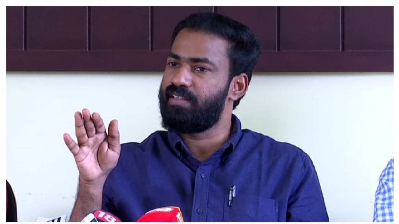 'യൂത്ത് ലീഗ് യുവ ഭാരത് യാത്രയിലേക്ക് ഡിവൈഎഫ്ഐക്ക് ക്ഷണം ലഭിച്ചിട്ടില്ല, വിളിച്ചാൽ ആലോചിച്ച് തീരുമാനമെടുക്കും'