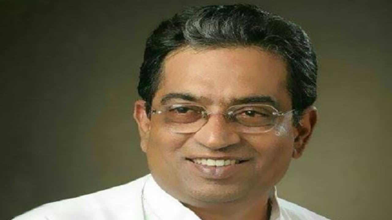 ಬೆಳಗಾವಿ: ಕಾಂಗ್ರೆಸ್ ಹಿರಿಯ ನಾಯಕ ಡಿ.ಬಿ.ಇನಾಮದಾರ್ ಇನ್ನಿಲ್ಲ ಬೆಳಗಾವಿ: ಕಾಂಗ್ರೆಸ್ ಹಿರಿಯ ನಾಯಕ ಡಿ.ಬಿ.ಇನಾಮದಾರ್ ಇನ್ನಿಲ್ಲ