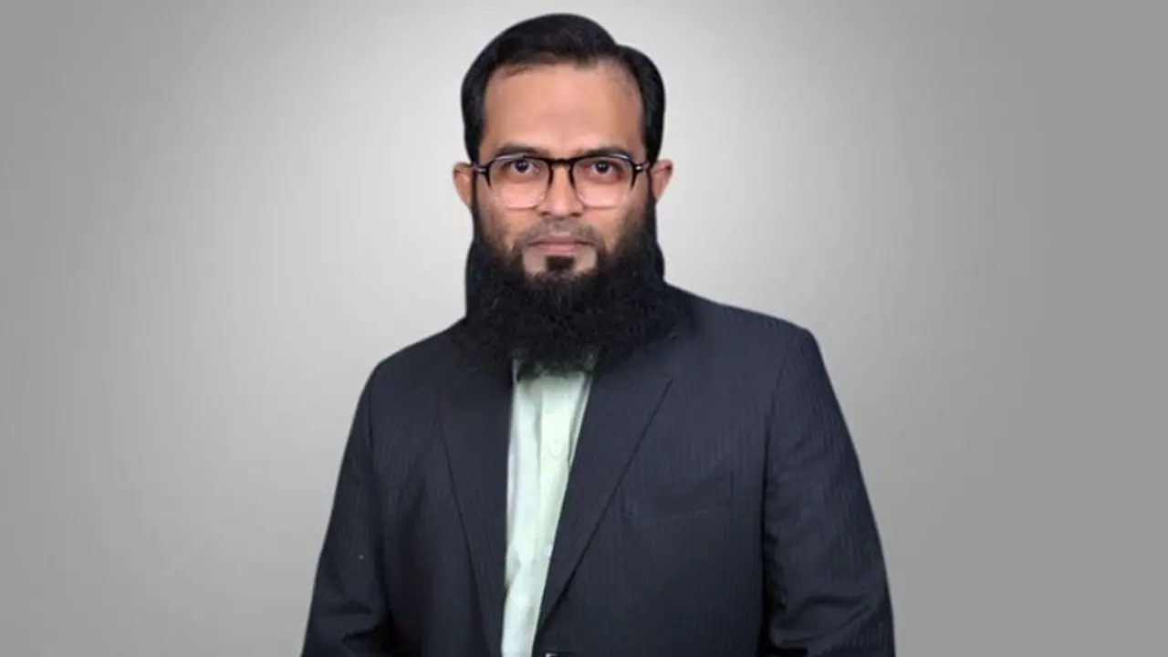 Muhammad Ashif Ahmad, a well known Islamic musician, uses music to preach a message of harmony, love and peace