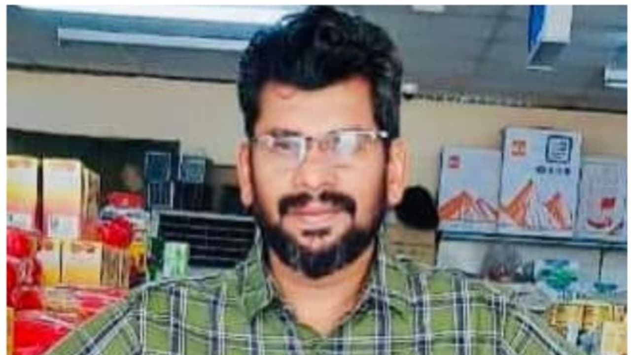 ജോലിക്കിടെ ഹൃദയാഘാതം; വിശ്രമിക്കാൻ റൂമിലേക്ക് പോകുമ്പോൾ പ്രവാസി കുഴഞ്ഞുവീണ് മരിച്ചു