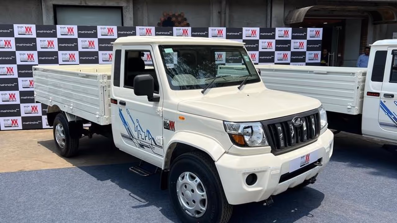 ഡ്രൈവര്മാര്ക്ക് കിടിലൻ ഫീച്ചറുകള്, കൊതിപ്പിക്കും വില; ഇതാ പുത്തൻ മഹീന്ദ്ര ബൊലേറോ മാക്സ് പിക്കപ്പ് ഡ്രൈവര്മാര്ക്ക് കിടിലൻ ഫീച്ചറുകള്, കൊതിപ്പിക്കും വില; ഇതാ പുത്തൻ മഹീന്ദ്ര ബൊലേറോ മാക്സ് പിക്കപ്പ്