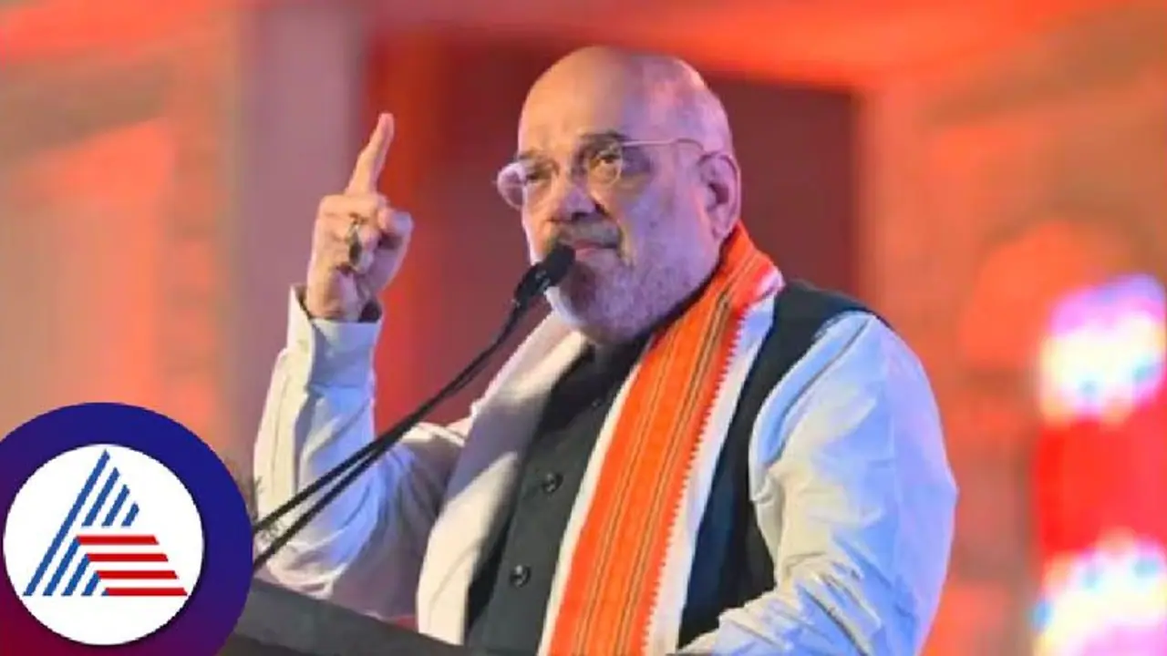 காங்கிரஸ் வந்தால் கலவரம் வரும்! அமித் ஷா பேச்சுக்கு குறித்து காங்கிரஸ் புகார் காங்கிரஸ் வந்தால் கலவரம் வரும்! அமித் ஷா பேச்சுக்கு குறித்து காங்கிரஸ் புகார்