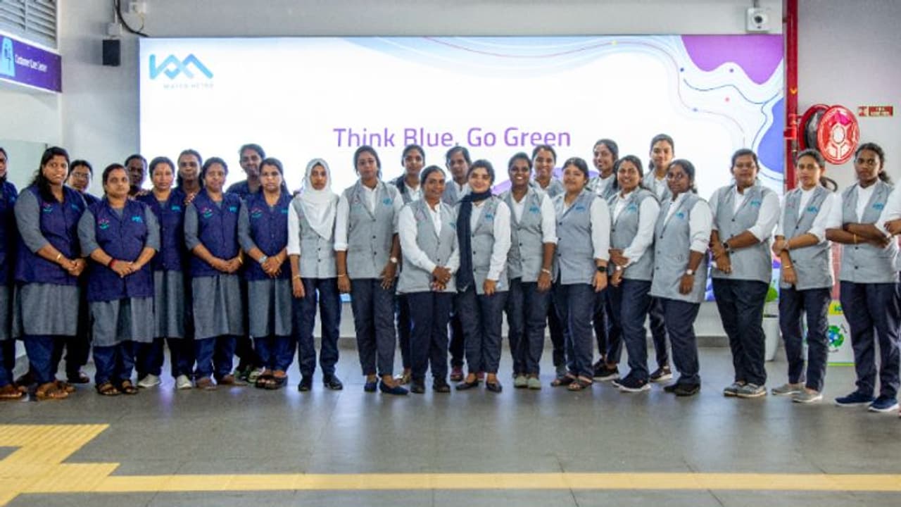 കൊച്ചി റെയില് മെട്രോയ്ക്ക് പിന്നാലെ പത്ത് ദ്വീപുകളെ ബന്ധിപ്പിക്കുന്ന വാട്ടര് മെട്രോയും, ഏറെ പ്രത്യേകതകൾ കൊച്ചി റെയില് മെട്രോയ്ക്ക് പിന്നാലെ പത്ത് ദ്വീപുകളെ ബന്ധിപ്പിക്കുന്ന വാട്ടര് മെട്രോയും, ഏറെ പ്രത്യേകതകൾ