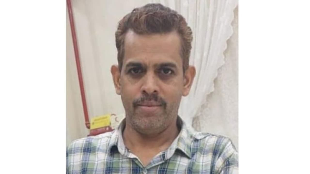 കാല്‍നടയായി ഹജ്ജിന് പുറപ്പെട്ട ശിഹാബ് ചേറ്റൂരിന്റെ കൂടെ നടക്കുന്നതിനിടെ പ്രവാസി മലയാളി കാറിടിച്ച് മരിച്ചു