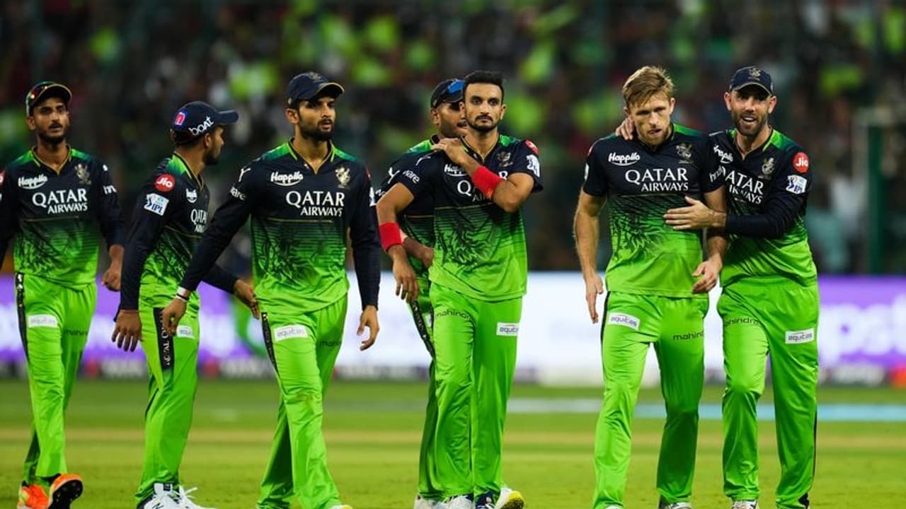 ആര്‍സിബിയുടെ ത്രിമൂര്‍ത്തികളെ കൊല്‍ക്കത്ത ഭയക്കണം; കണക്കുകള്‍ അങ്ങനെയാണ്