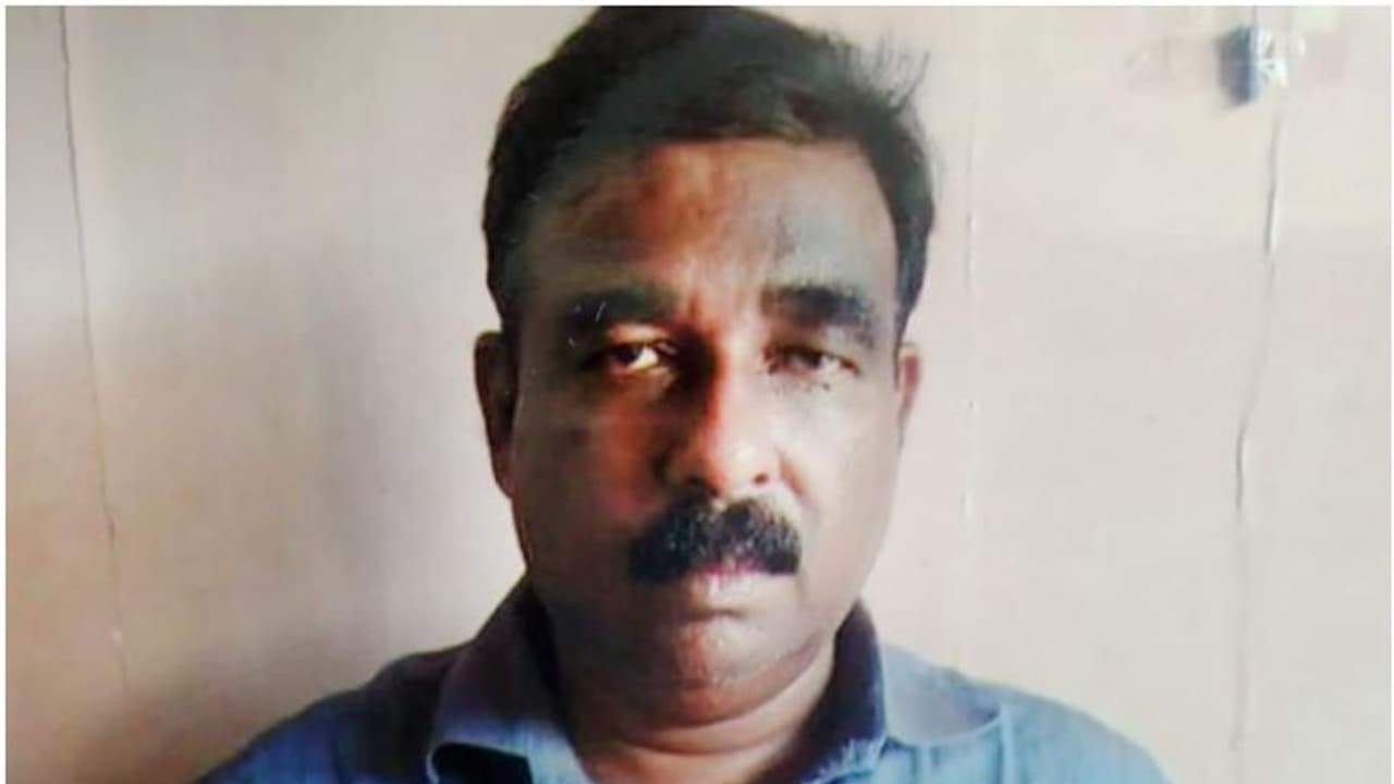 കൗൺസിലിംഗിനിടെ 13 കാരനെ പീഡിപ്പിച്ച കേസ്; ക്ലിനിക്കൽ സൈക്കോളജിസ്റ്റിന് ഏഴ് വർഷം തടവും ഒന്നര ലക്ഷം പിഴയും കൗൺസിലിംഗിനിടെ 13 കാരനെ പീഡിപ്പിച്ച കേസ്; ക്ലിനിക്കൽ സൈക്കോളജിസ്റ്റിന് ഏഴ് വർഷം തടവും ഒന്നര ലക്ഷം പിഴയും