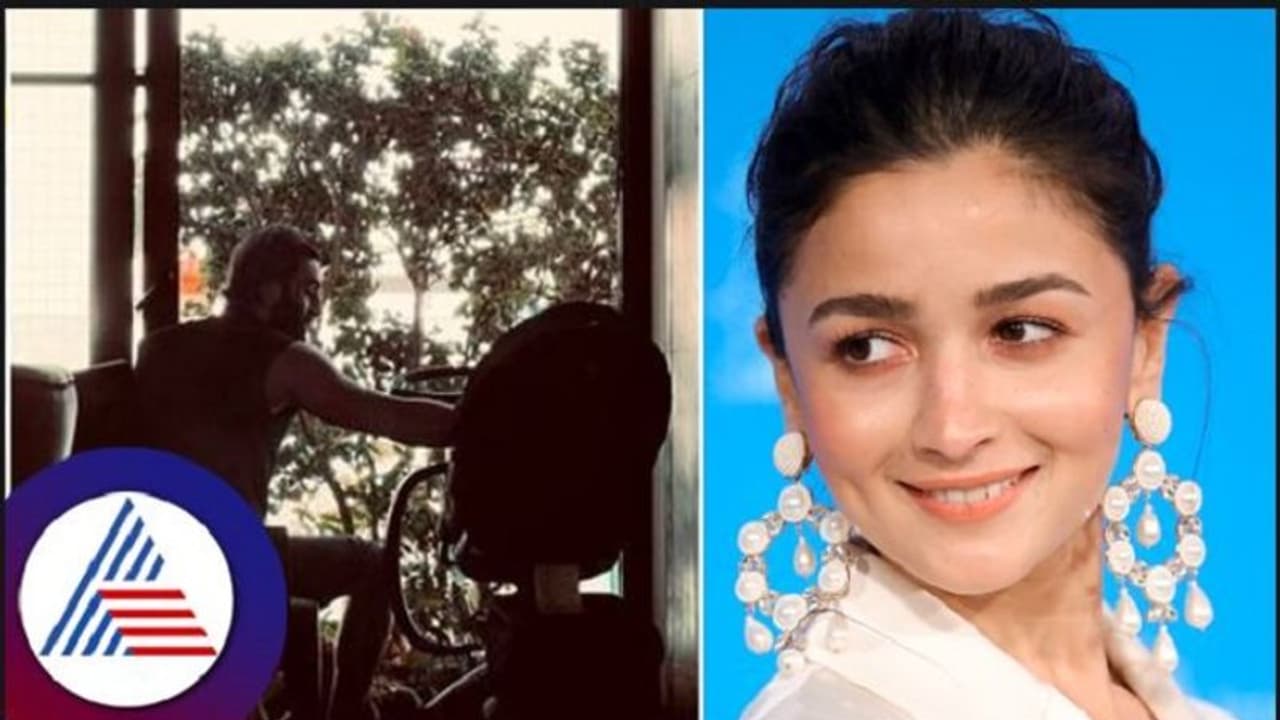 ತಂದೆ ಮುಖ ಮರೆಯುತ್ತಾಳಾ ಮಗಳು?; ರಣಬೀರ್ ಕಪೂರ್ಗೆ ಕಾಡುತ್ತಿರುವ ಭಯ ಬಿಚ್ಚಿಟ್ಟ ಆಲಿಯಾ ಭಟ್ ತಂದೆ ಮುಖ ಮರೆಯುತ್ತಾಳಾ ಮಗಳು?; ರಣಬೀರ್ ಕಪೂರ್ಗೆ ಕಾಡುತ್ತಿರುವ ಭಯ ಬಿಚ್ಚಿಟ್ಟ ಆಲಿಯಾ ಭಟ್