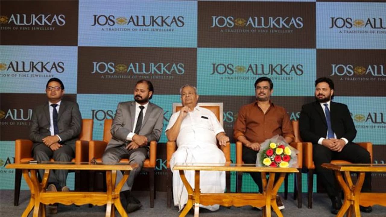 അന്താരാഷ്ട്ര ബ്രാൻഡാകാൻ ജോസ് ആലുക്കാസ്; 100 ജ്വല്ലറികള് തുറക്കും അന്താരാഷ്ട്ര ബ്രാൻഡാകാൻ ജോസ് ആലുക്കാസ്; 100 ജ്വല്ലറികള് തുറക്കും