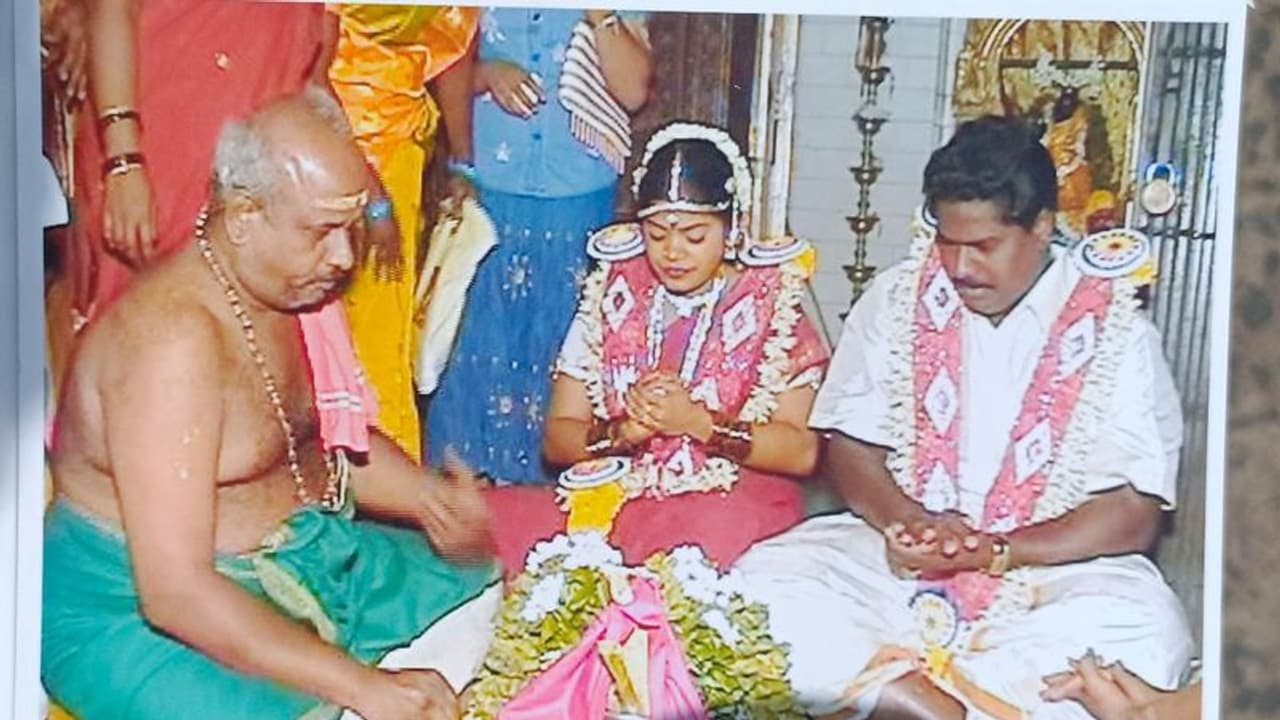 முதல் மனைவிக்கு தெரியாமல் இரண்டாவது திருமணம்; பாஜக எம்எல்ஏ மீது மனைவி பரபரப்பு குற்றச்சாட்டு