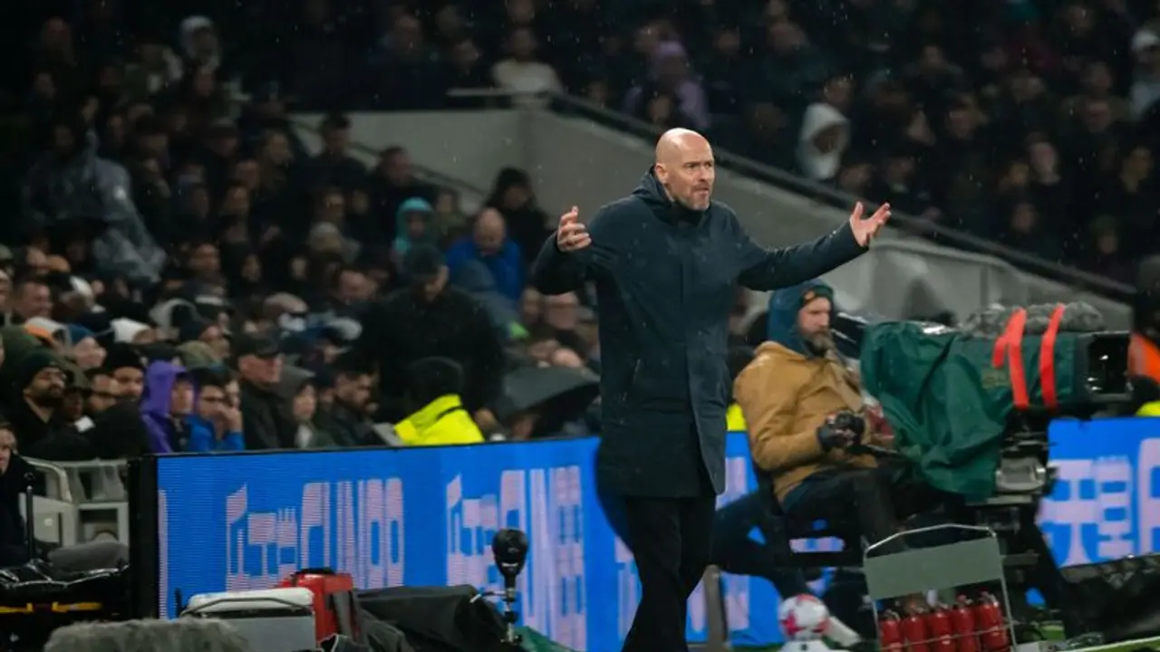 Erik ten Hag walks out of press conference after confronted over Man United's 'worst' EPL season (WATCH)