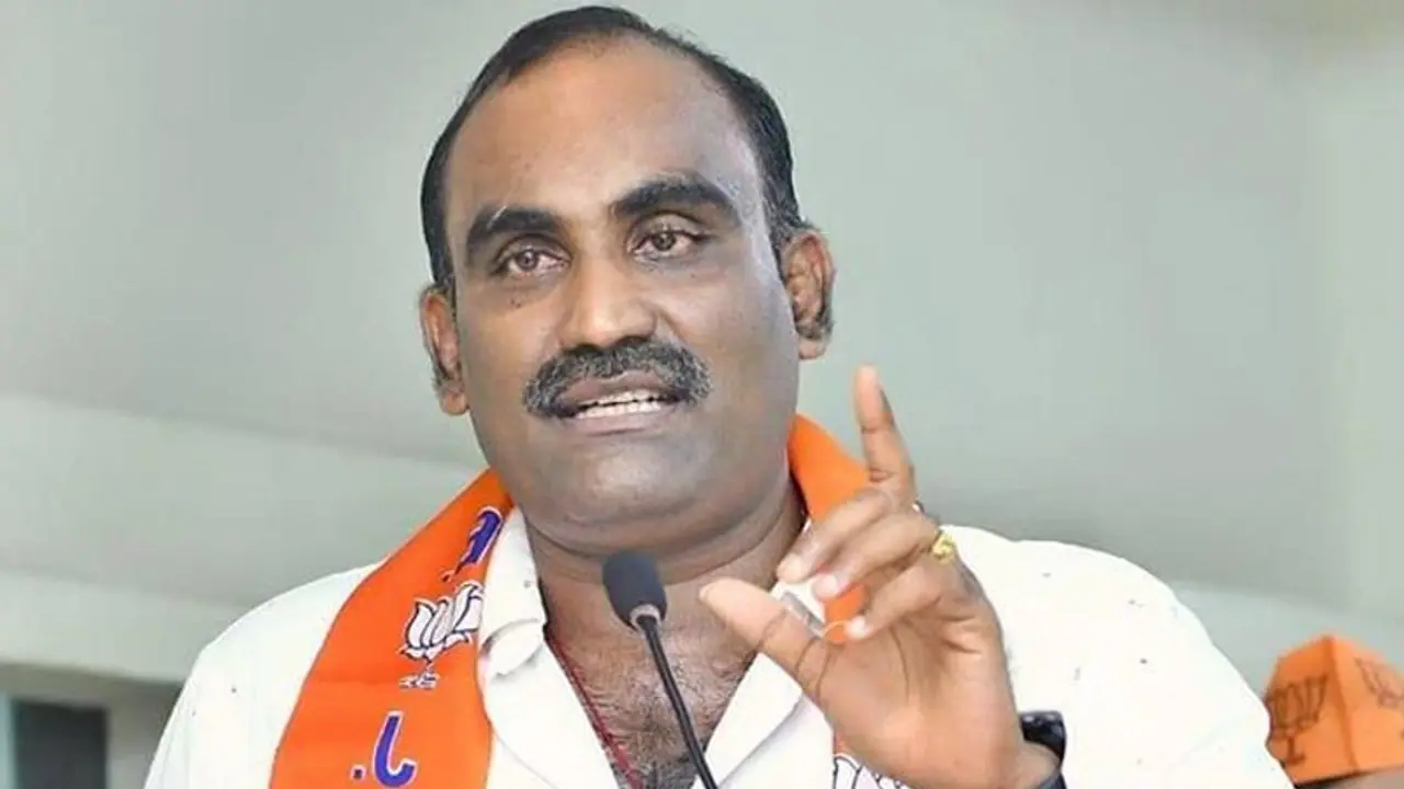 ಹಿಂದೂ ವಿರೋಧಿ ಸರ್ಕಾರ ಎಂದು ಸಚಿವೆ ಲಕ್ಷ್ಮೀ ಸಾಬೀತು ಮಾಡಿದ್ದಾರೆ: ಶಾಸಕ ಯಶಪಾಲ್ ಹಿಂದೂ ವಿರೋಧಿ ಸರ್ಕಾರ ಎಂದು ಸಚಿವೆ ಲಕ್ಷ್ಮೀ ಸಾಬೀತು ಮಾಡಿದ್ದಾರೆ: ಶಾಸಕ ಯಶಪಾಲ್