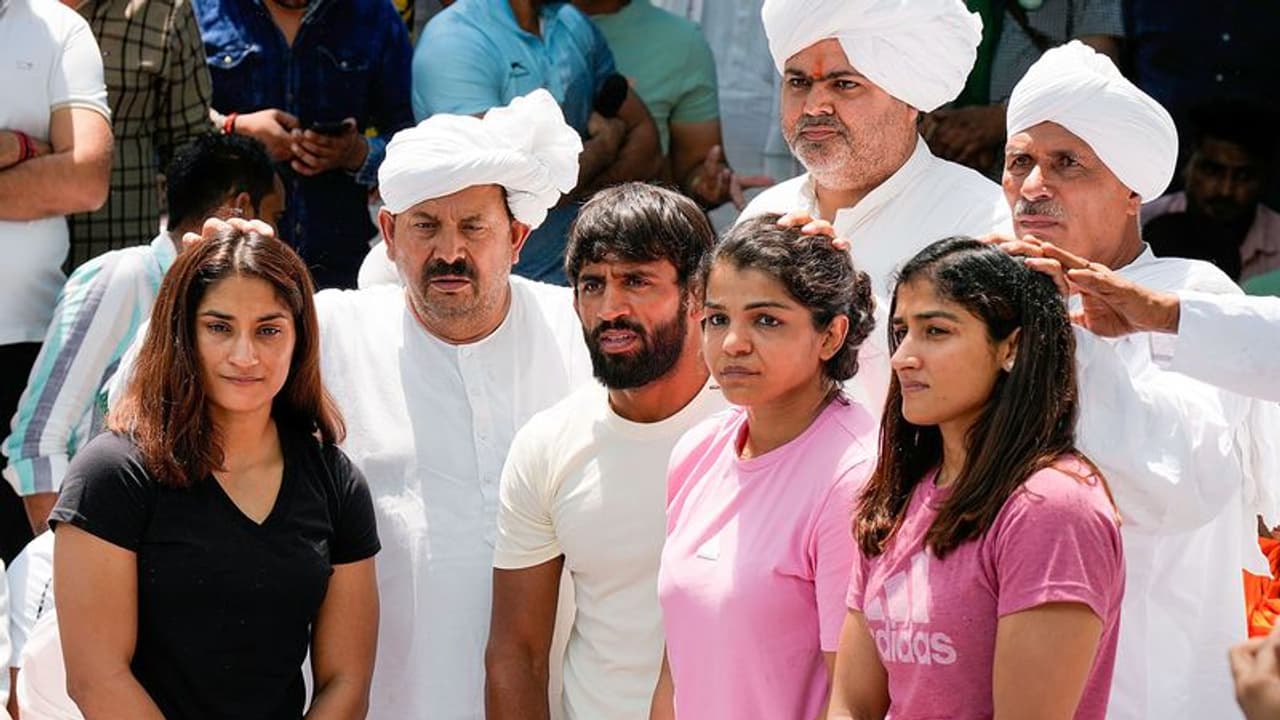 ಹಾದಿ ತಪ್ಪಿತಾ ಕುಸ್ತಿಪಟುಗಳ ಪ್ರತಿಭಟನೆ? ಮೊಳಗಿತು ಮೋದಿ ತೇರಿ ಕಬರ್ ಖುದೇಗಿ ಘೋಷಣೆ!