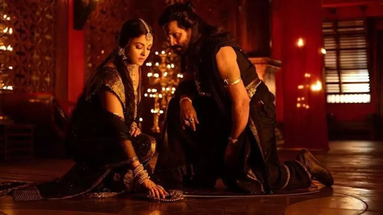 Ponniyin Selvan 2 box office day 1: Chiyaan Vikram Aishwarya Rai starrer film garners Rs 32 crores Ponniyin Selvan 2 box office day 1: Chiyaan Vikram Aishwarya Rai starrer film garners Rs 32 crores