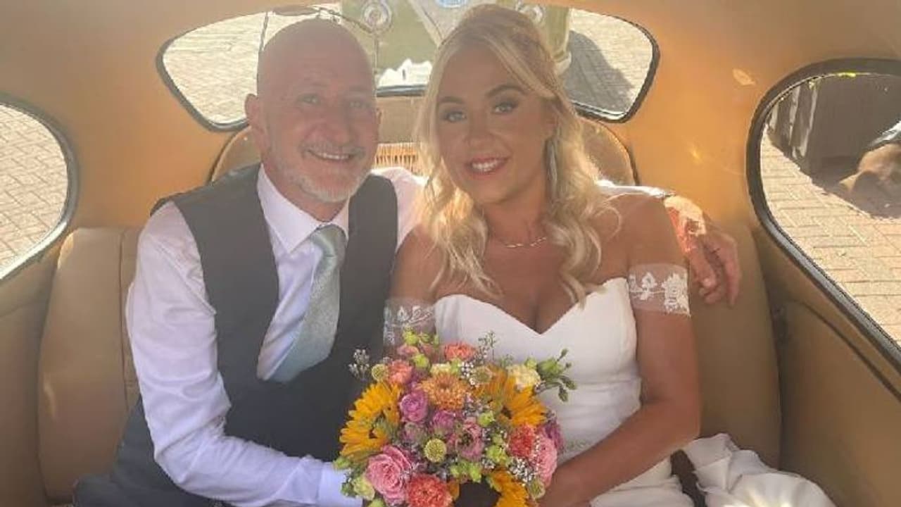 പ്രായവ്യത്യാസം 19, അച്ഛനും മകളുമായി തെറ്റിദ്ധരിക്കപ്പെടുന്നു എന്ന് ദമ്പതികൾ പ്രായവ്യത്യാസം 19, അച്ഛനും മകളുമായി തെറ്റിദ്ധരിക്കപ്പെടുന്നു എന്ന് ദമ്പതികൾ