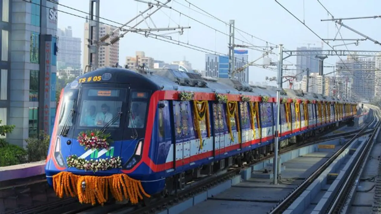 Gift to Mumbaikars! Maharashtra govt announces 25% fare concession in Mumbai metro Gift to Mumbaikars! Maharashtra govt announces 25% fare concession in Mumbai metro