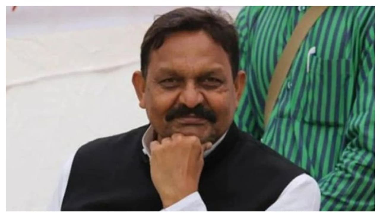 കൊലക്കേസിൽ 4 വർഷം തടവ്; ബിഎസ്പി എംപി അഫ്സൽ അൻസാരി അയോഗ്യനായി കൊലക്കേസിൽ 4 വർഷം തടവ്; ബിഎസ്പി എംപി അഫ്സൽ അൻസാരി അയോഗ്യനായി