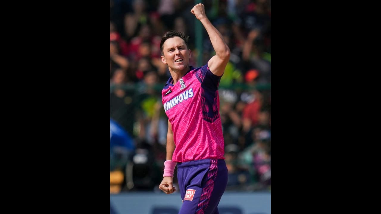 ഹോം ഗ്രൗണ്ടിലും അടിതെറ്റി മുംബൈ ഇന്ത്യന്സ്, തല ഉയര്ത്താനാവാതെ ഹാർദ്ദിക്; രാജസ്ഥാന് 126 റണ്സ് വിജയലക്ഷ്യം ഹോം ഗ്രൗണ്ടിലും അടിതെറ്റി മുംബൈ ഇന്ത്യന്സ്, തല ഉയര്ത്താനാവാതെ ഹാർദ്ദിക്; രാജസ്ഥാന് 126 റണ്സ് വിജയലക്ഷ്യം