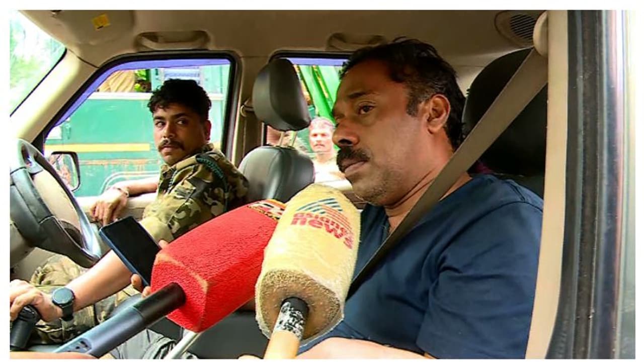 'അരിക്കൊമ്പന്റെ ദേഹത്ത് ആഴത്തിലുള്ള മുറിവുണ്ട്, ആരോഗ്യനില തൃപ്തികരമാണ്'; ഡോ അരുൺ സക്കറിയ 'അരിക്കൊമ്പന്റെ ദേഹത്ത് ആഴത്തിലുള്ള മുറിവുണ്ട്, ആരോഗ്യനില തൃപ്തികരമാണ്'; ഡോ അരുൺ സക്കറിയ