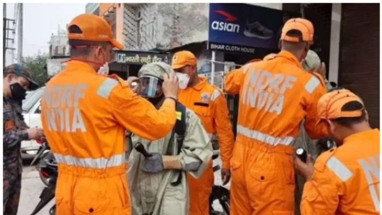 ലുധിയാനയിൽ ഫാക്ടറിയിൽ വാതക ചോർച്ച, 9 മരണം; 11 പേർ ആശുപത്രിയിൽ ലുധിയാനയിൽ ഫാക്ടറിയിൽ വാതക ചോർച്ച, 9 മരണം; 11 പേർ ആശുപത്രിയിൽ