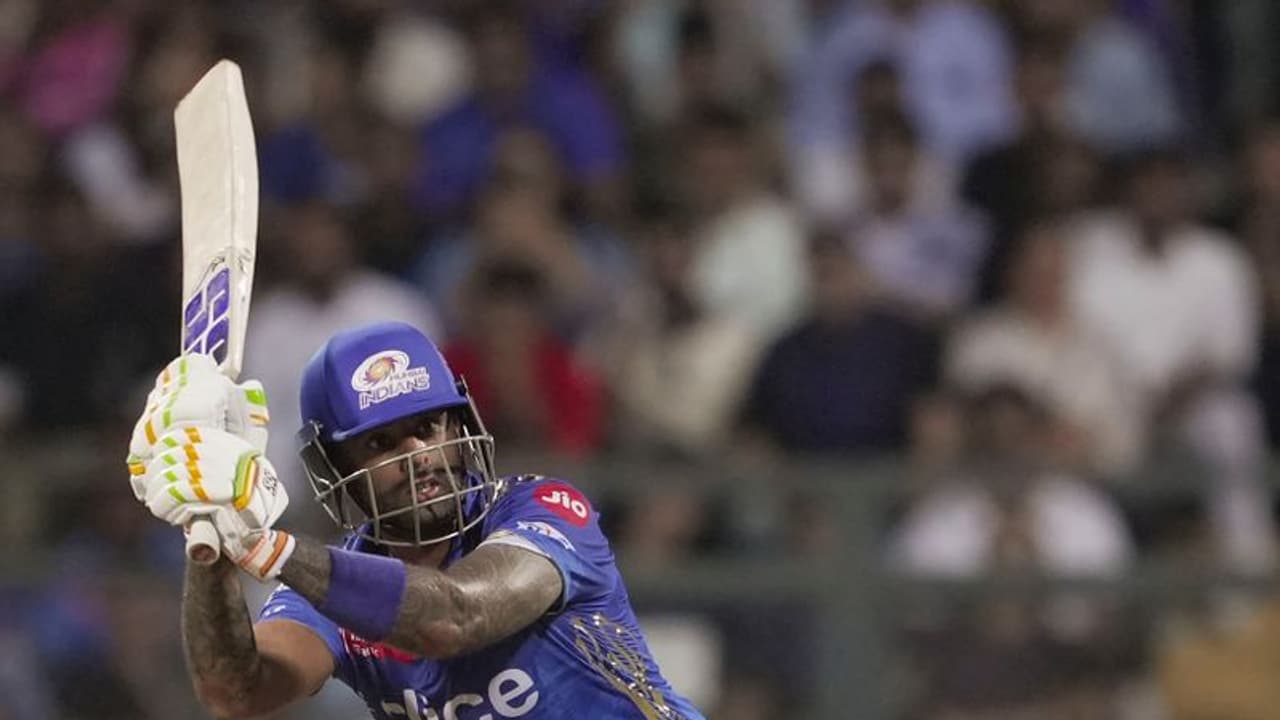 'ಯುವ ಕ್ರಿಕೆಟಿಗರು 200 ಚೇಸ್ ಮಾಡುವುದನ್ನು ಸೂರ್ಯಕುಮಾರ್ ಯಾದವ್ ನೋಡಿ ಕಲಿಯಲಿ' 'ಯುವ ಕ್ರಿಕೆಟಿಗರು 200 ಚೇಸ್ ಮಾಡುವುದನ್ನು ಸೂರ್ಯಕುಮಾರ್ ಯಾದವ್ ನೋಡಿ ಕಲಿಯಲಿ'