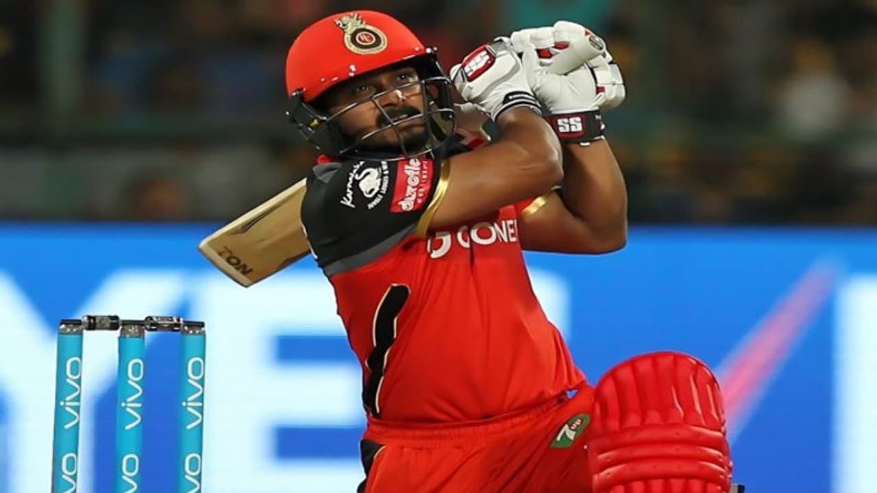 നാടകീയം, സസ്‌പെന്‍സ്, ട്വിസ്റ്റ്; കേദാര്‍ ജാദവ് ആര്‍സിബിയിലേക്ക് മടങ്ങിയെത്തിയത് വന്‍ നീക്കത്തിനൊടുവില്‍