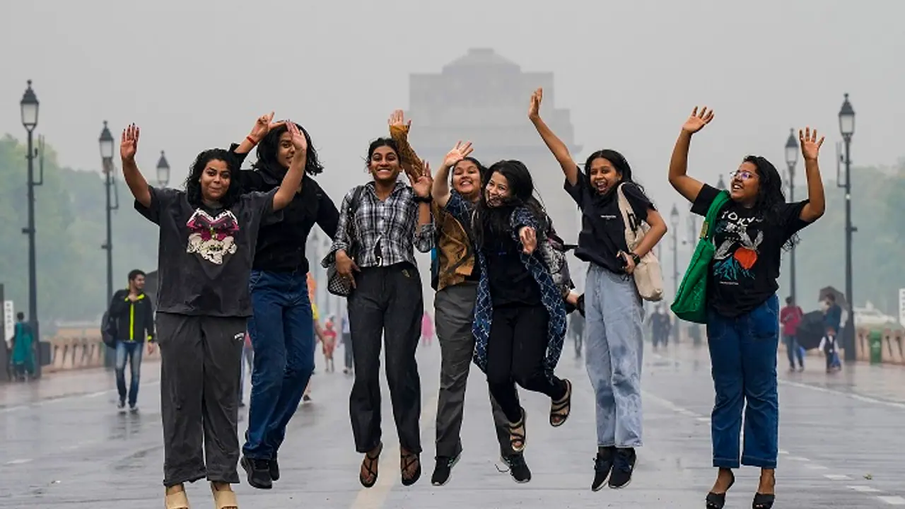 Delhi Rain Photo Delhi Rain Photo