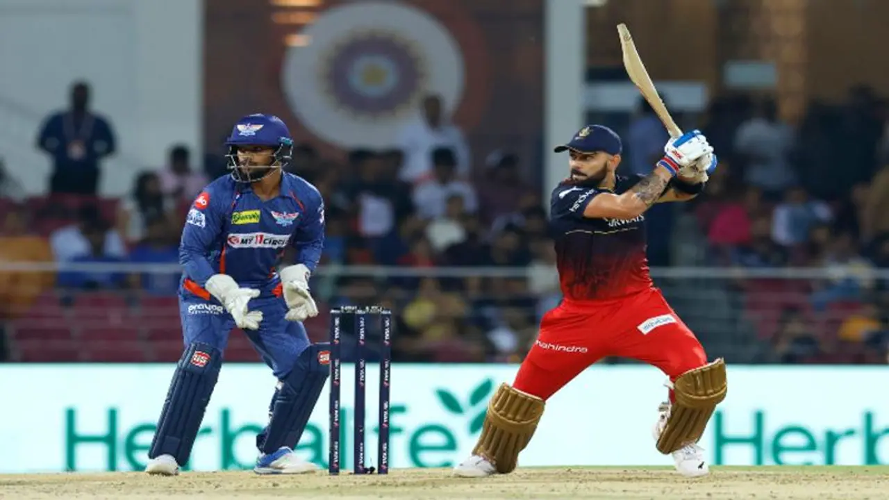 டெஸ்ட் போட்டி போன்று விளையாடும் ஆர்சிபி; 7 ஓவர்களாக எந்த பவுண்டரியும், சிக்ஸரும் இல்லை! டெஸ்ட் போட்டி போன்று விளையாடும் ஆர்சிபி; 7 ஓவர்களாக எந்த பவுண்டரியும், சிக்ஸரும் இல்லை!