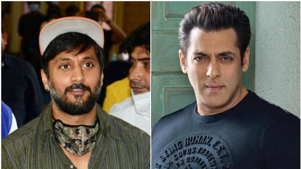 ನೈತಿಕ ಪೊಲೀಸ್ಗಿರಿ ಮಾಡ್ತಿದ್ದಾರೆ; ಹೆಣ್ಮಕ್ಕಳ ಬಟ್ಟೆ ಕುರಿತು ಸಲ್ಮಾನ್ ಹೇಳಿಕೆಗೆ ನಟ ಚೇತನ್ ಅಹಿಂಸಾ ಕಿಡಿ ನೈತಿಕ ಪೊಲೀಸ್ಗಿರಿ ಮಾಡ್ತಿದ್ದಾರೆ; ಹೆಣ್ಮಕ್ಕಳ ಬಟ್ಟೆ ಕುರಿತು ಸಲ್ಮಾನ್ ಹೇಳಿಕೆಗೆ ನಟ ಚೇತನ್ ಅಹಿಂಸಾ ಕಿಡಿ