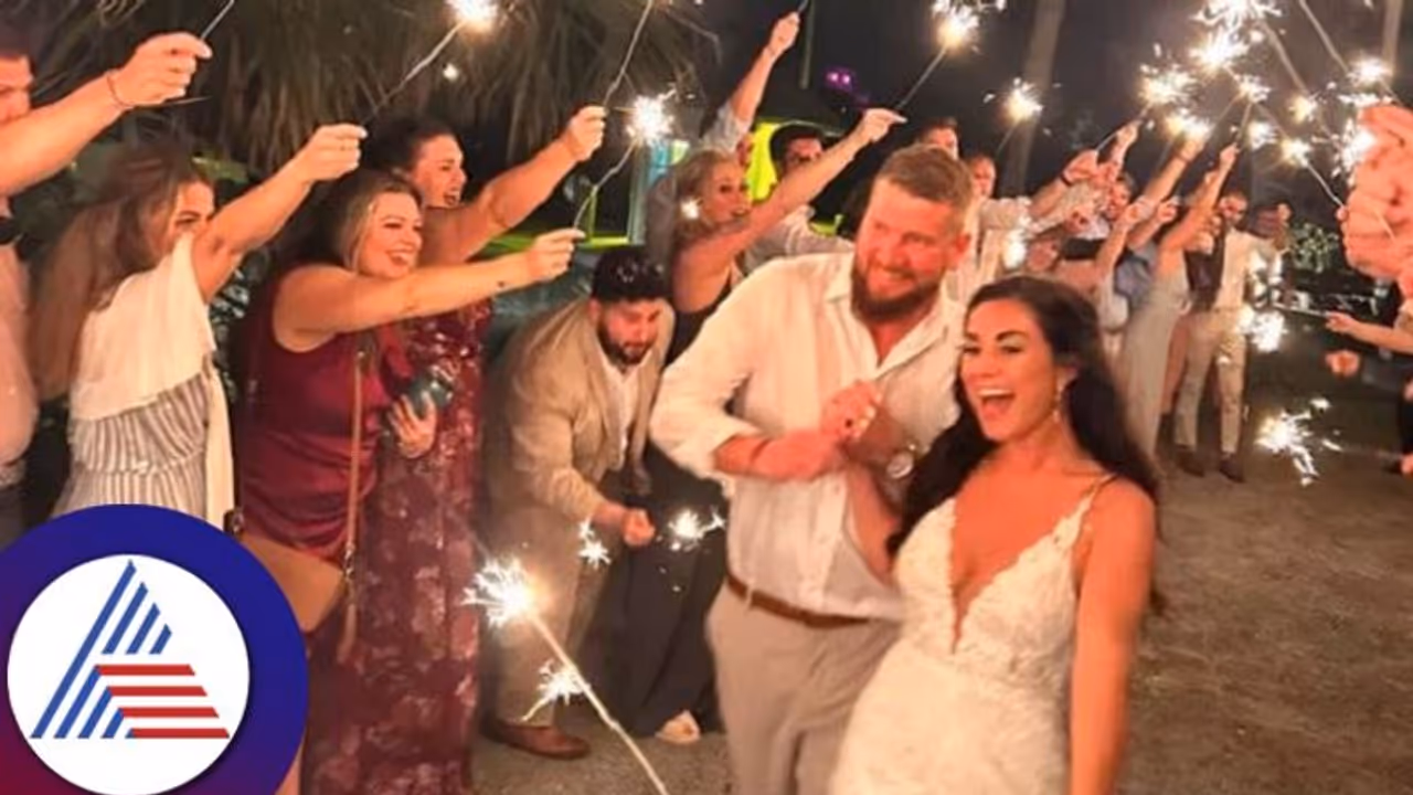 ಆರತಕ್ಷತೆ ನಡೆದ ಕೆಲವೇ ನಿಮಿಷಗಳಲ್ಲಿ ಭೀಕರ ಅಪಘಾತದಲ್ಲಿ ಬಲಿಯಾದ ವಧು; ವರನಿಗೆ ಗಂಭೀರ ಗಾಯ! ಆರತಕ್ಷತೆ ನಡೆದ ಕೆಲವೇ ನಿಮಿಷಗಳಲ್ಲಿ ಭೀಕರ ಅಪಘಾತದಲ್ಲಿ ಬಲಿಯಾದ ವಧು; ವರನಿಗೆ ಗಂಭೀರ ಗಾಯ!